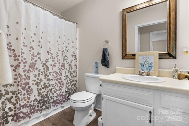 1265 39th Street Circle, Hickory, NC 28602