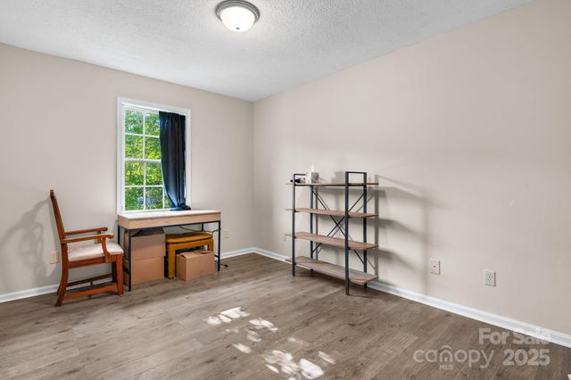 1265 39th Street Circle, Hickory, NC 28602