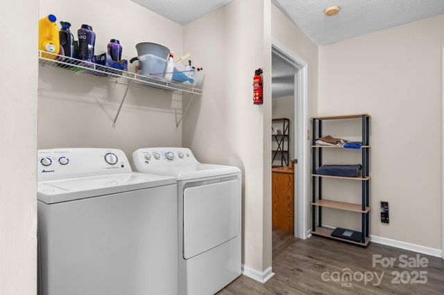 1265 39th Street Circle, Hickory, NC 28602