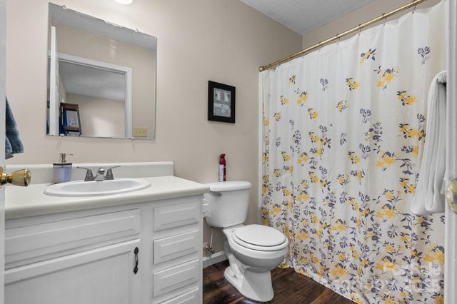1265 39th Street Circle, Hickory, NC 28602
