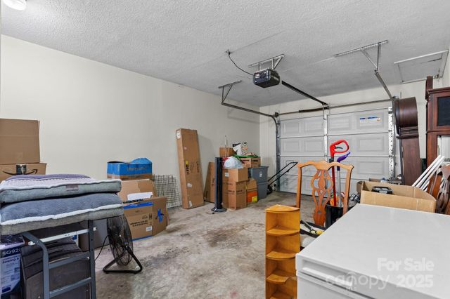1265 39th Street Circle, Hickory, NC 28602