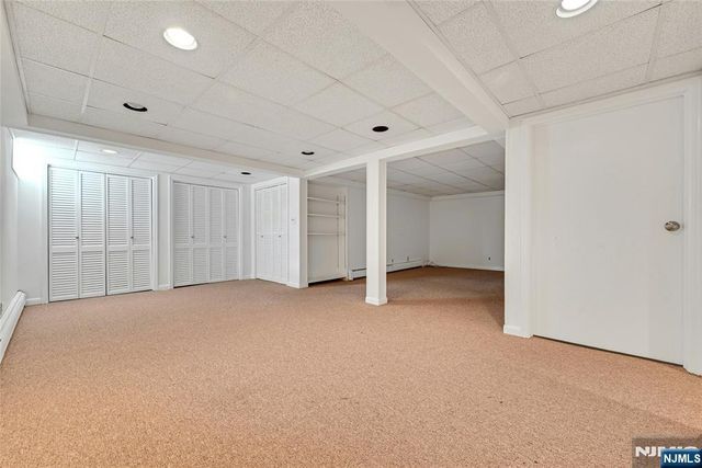 12 Leoson Parkway, Old Tappan, NJ 07675