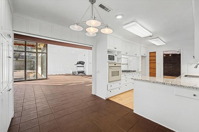 9107 Timberside Drive, Houston, TX 77025