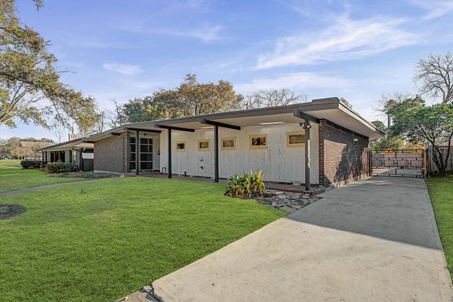 9107 Timberside Drive, Houston, TX 77025