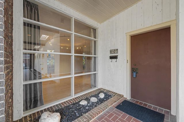 9107 Timberside Drive, Houston, TX 77025