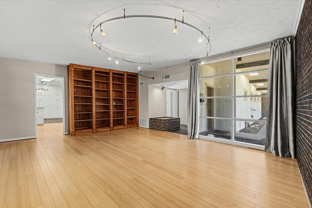 9107 Timberside Drive, Houston, TX 77025