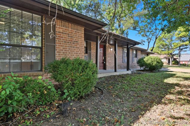 3011 W Berwick Street, Claremore, OK 74017