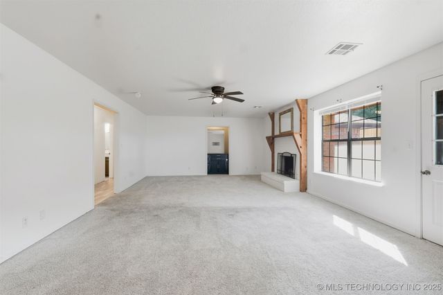 3011 W Berwick Street, Claremore, OK 74017