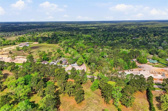 19909 Big Oak Drive, Montgomery, TX 77356