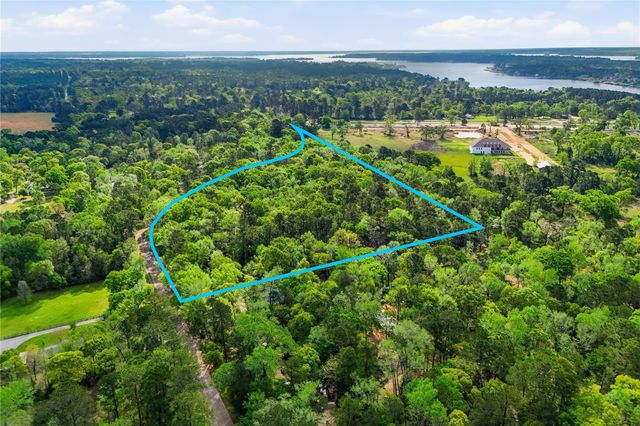 19909 Big Oak Drive, Montgomery, TX 77356