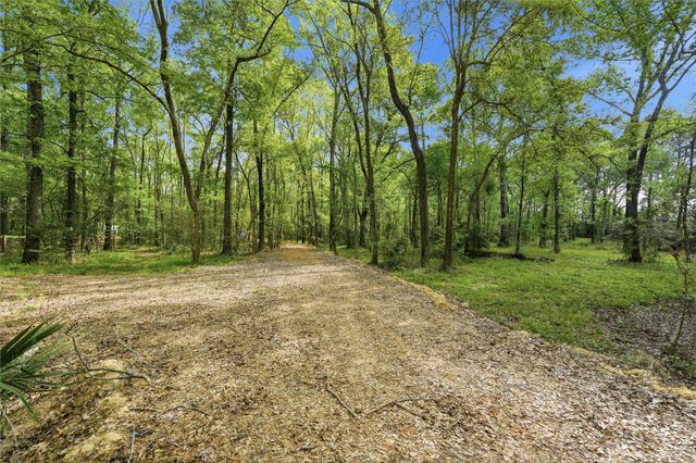 19909 Big Oak Drive, Montgomery, TX 77356