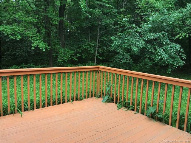 19 Village View Lane, Farmington, CT 06085