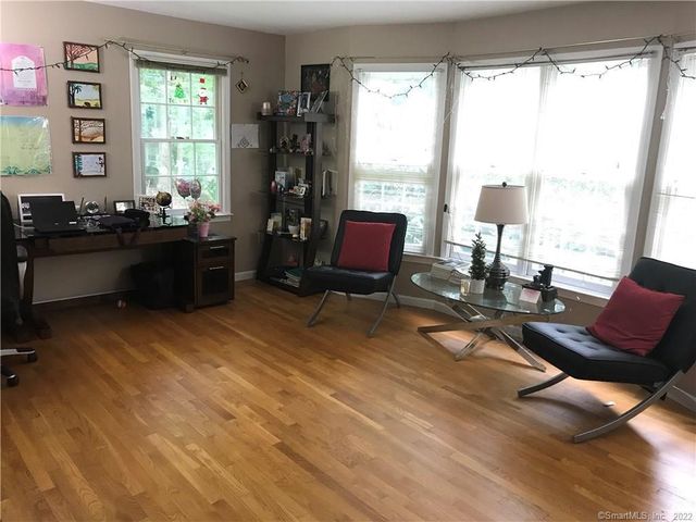 19 Village View Lane, Farmington, CT 06085