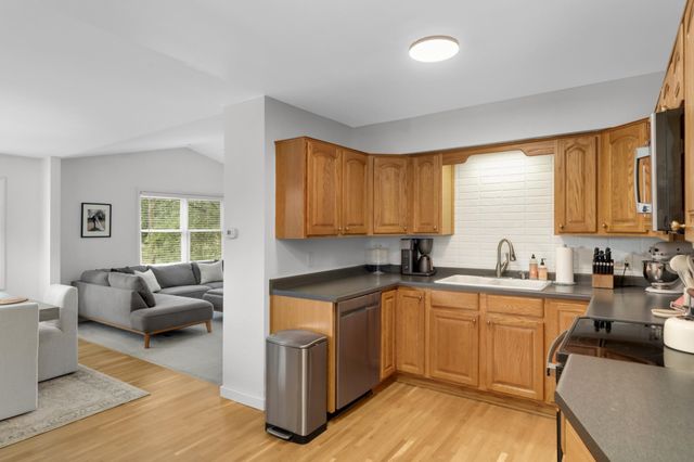 2700 Brunswick Avenue S, Saint Louis Park, MN 55416