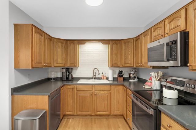 2700 Brunswick Avenue S, Saint Louis Park, MN 55416