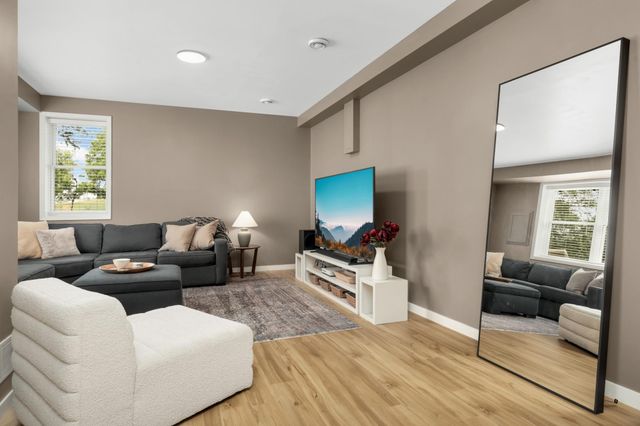 2700 Brunswick Avenue S, Saint Louis Park, MN 55416