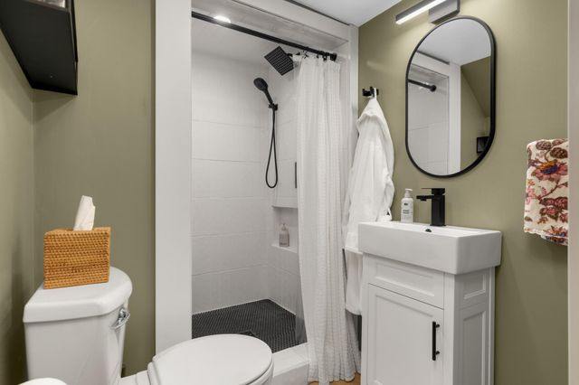 2700 Brunswick Avenue S, Saint Louis Park, MN 55416