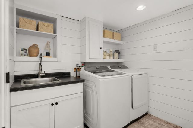 2700 Brunswick Avenue S, Saint Louis Park, MN 55416