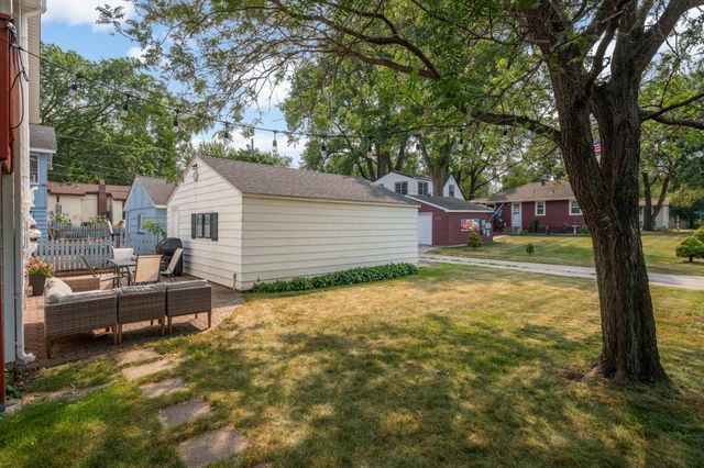 2700 Brunswick Avenue S, Saint Louis Park, MN 55416