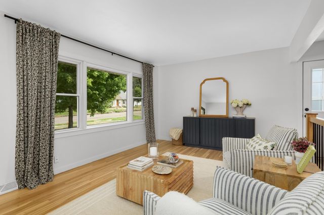 2700 Brunswick Avenue S, Saint Louis Park, MN 55416