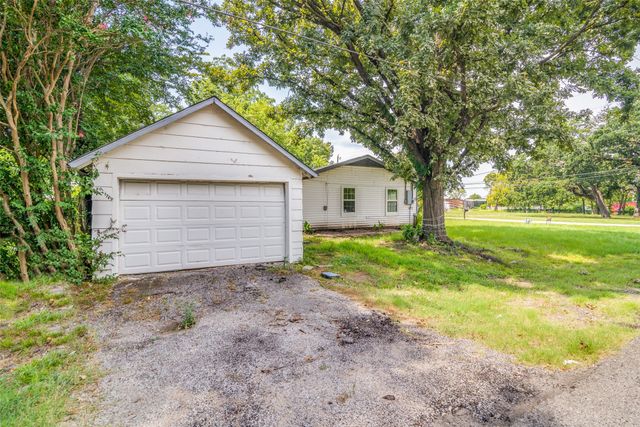 109 Church Street, Quinlan, TX 75474