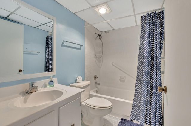 204 Burgundy E 204, Delray Beach, FL 33484