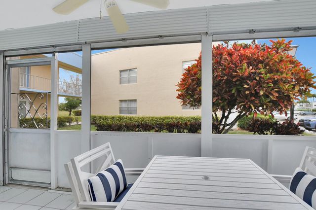 204 Burgundy E 204, Delray Beach, FL 33484