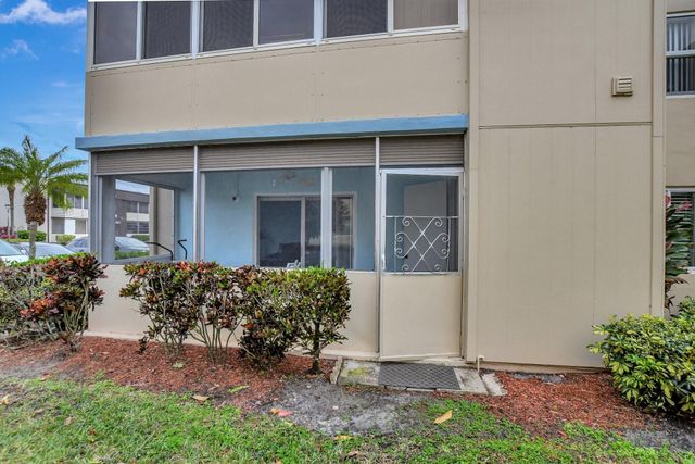 204 Burgundy E 204, Delray Beach, FL 33484