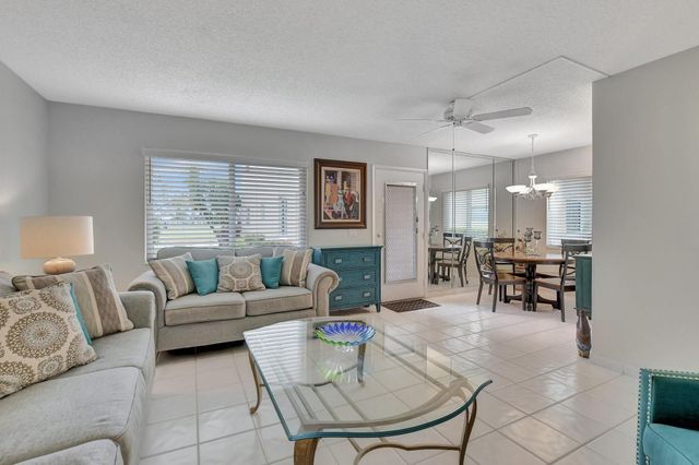 204 Burgundy E 204, Delray Beach, FL 33484