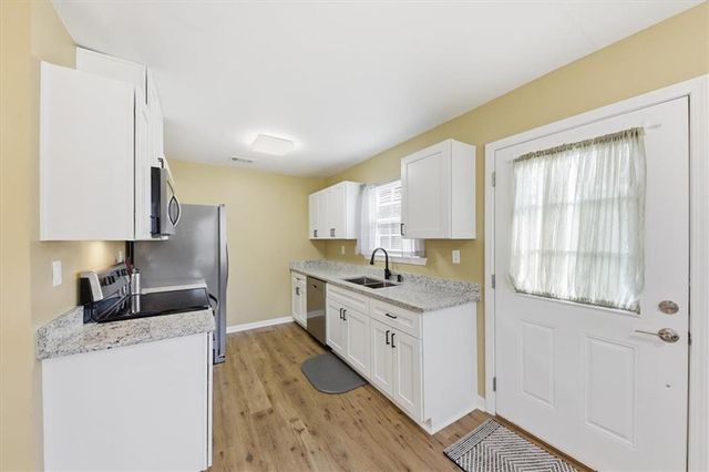 1318 Reece Road, Woodstock, GA 30188