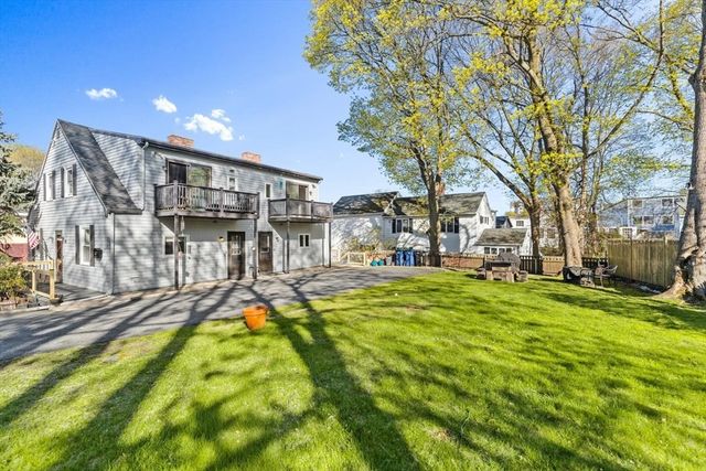 23-25 Putnam St, Salem, MA 01970