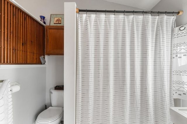 23-25 Putnam St, Salem, MA 01970