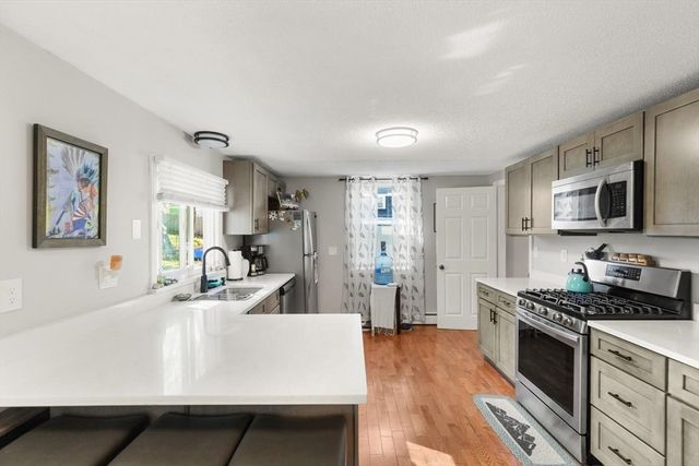 23-25 Putnam St, Salem, MA 01970