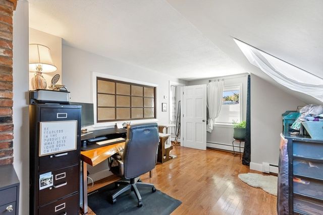 23-25 Putnam St, Salem, MA 01970