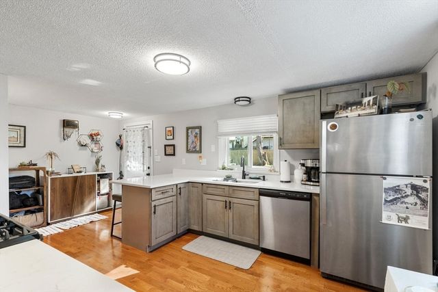 23-25 Putnam St, Salem, MA 01970