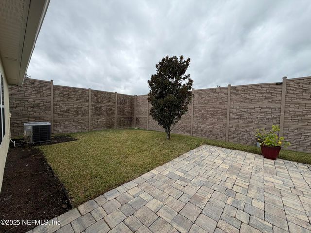 7292 CLAREMONT CREEK Drive, Jacksonville, FL 32222