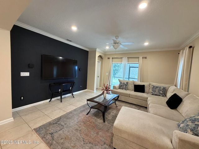 7292 CLAREMONT CREEK Drive, Jacksonville, FL 32222