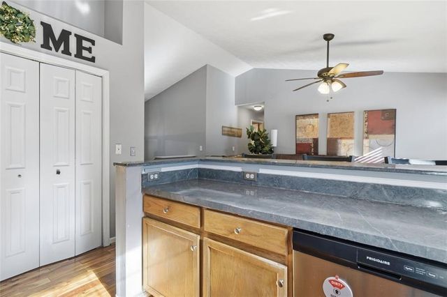 8675 Bayhill Drive, Gainesville, GA 30506