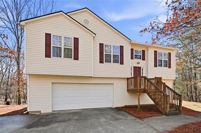 8675 Bayhill Drive, Gainesville, GA 30506