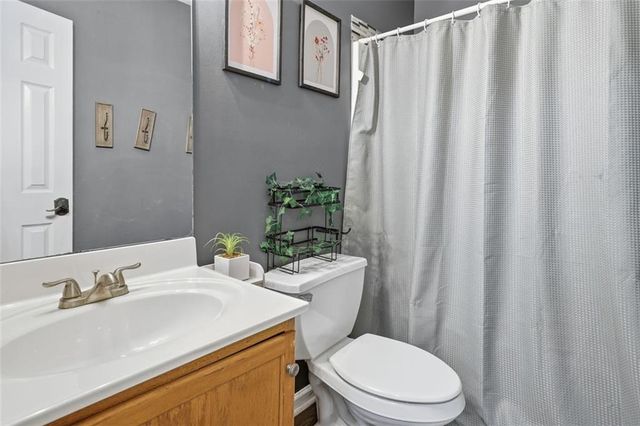 8675 Bayhill Drive, Gainesville, GA 30506