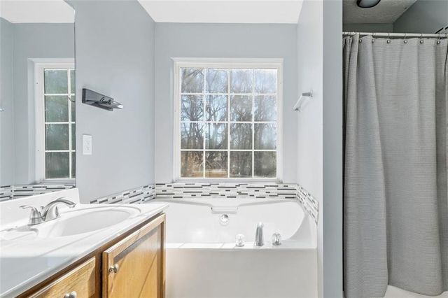 8675 Bayhill Drive, Gainesville, GA 30506