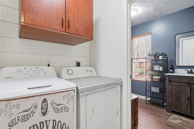 8675 Bayhill Drive, Gainesville, GA 30506