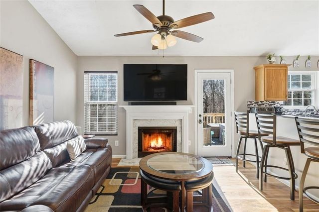 8675 Bayhill Drive, Gainesville, GA 30506