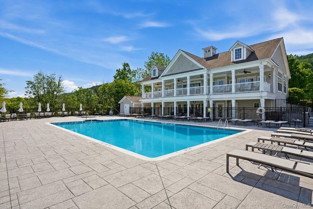 204 Saratoga Lane, Fishkill, NY 12524