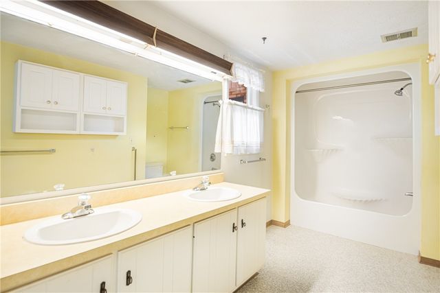 1580 Anderson Rd, Shaler, PA 15209