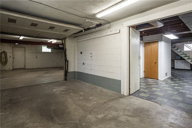 1580 Anderson Rd, Shaler, PA 15209