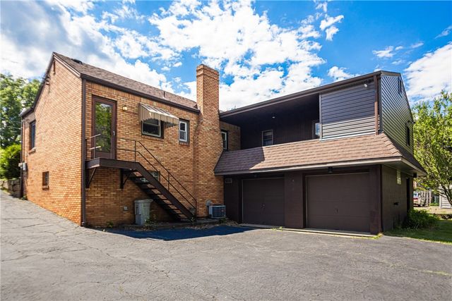 1580 Anderson Rd, Shaler, PA 15209