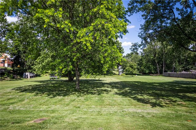 1580 Anderson Rd, Shaler, PA 15209
