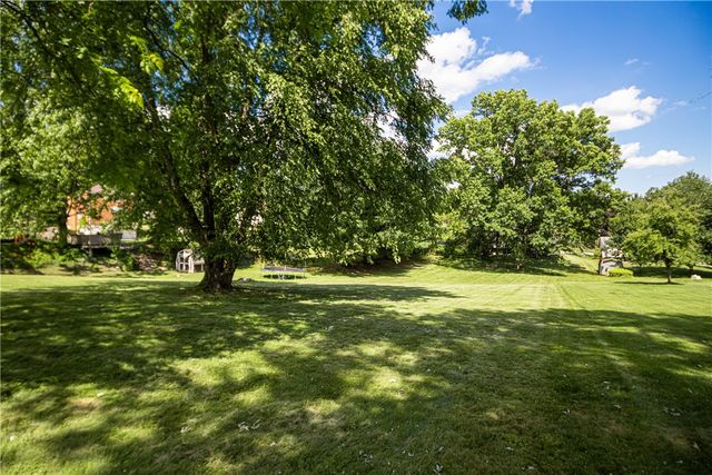 1580 Anderson Rd, Shaler, PA 15209