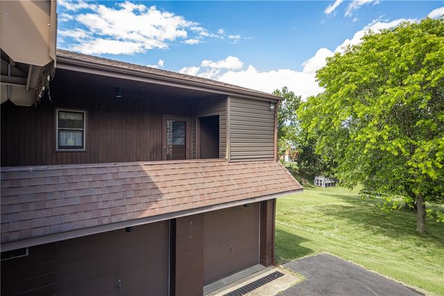 1580 Anderson Rd, Shaler, PA 15209